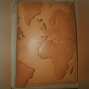 Manufactus made in Italy passport cover wallet world new